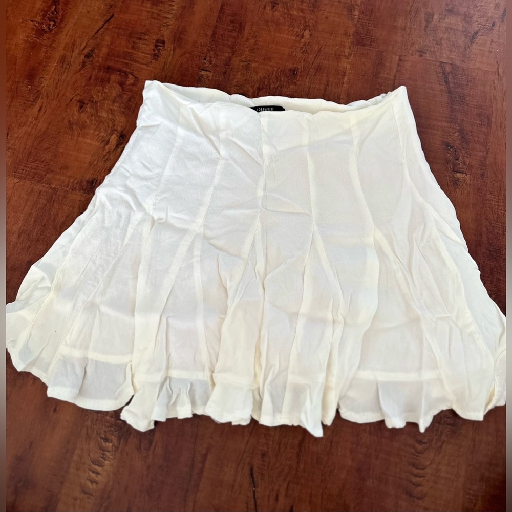 Forever 21 Creme Color mini skirt